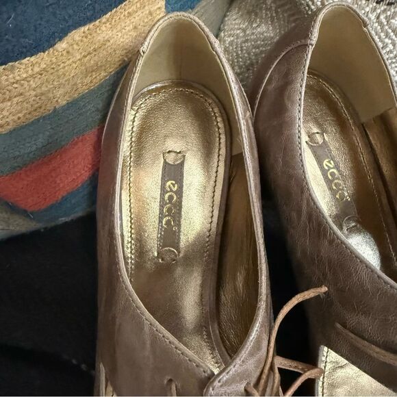 Ecco Women's Taupe/Brown Peep Toe Heels - Picture 3 of 8